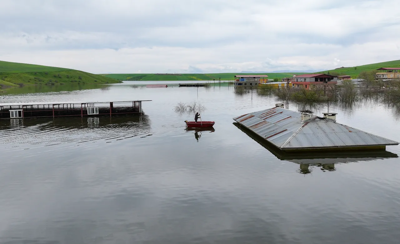 Baraj doldu, Diyarbakır'da evler su altında kaldı