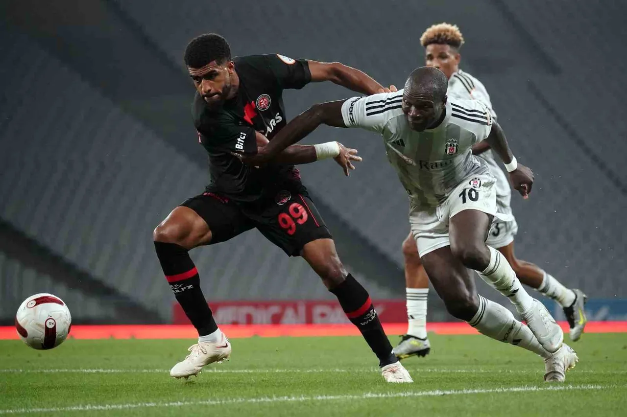 Beşiktaş - Fatih Karagümrük canlı yayın hangi kanalda, nerede izlenir? İşte muhtemel 11