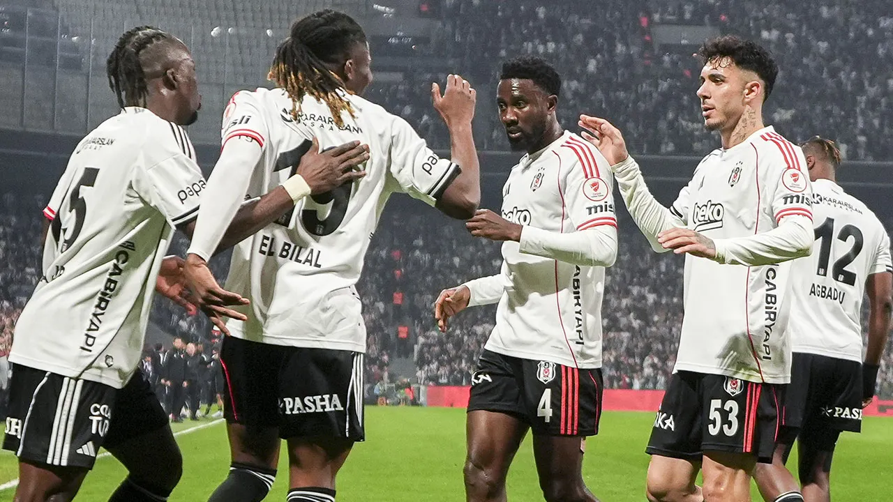 Beşiktaş'ın Fatih Karagümrük maçı 11'i belli oldu: Yeni transfer ilk kez kadroda