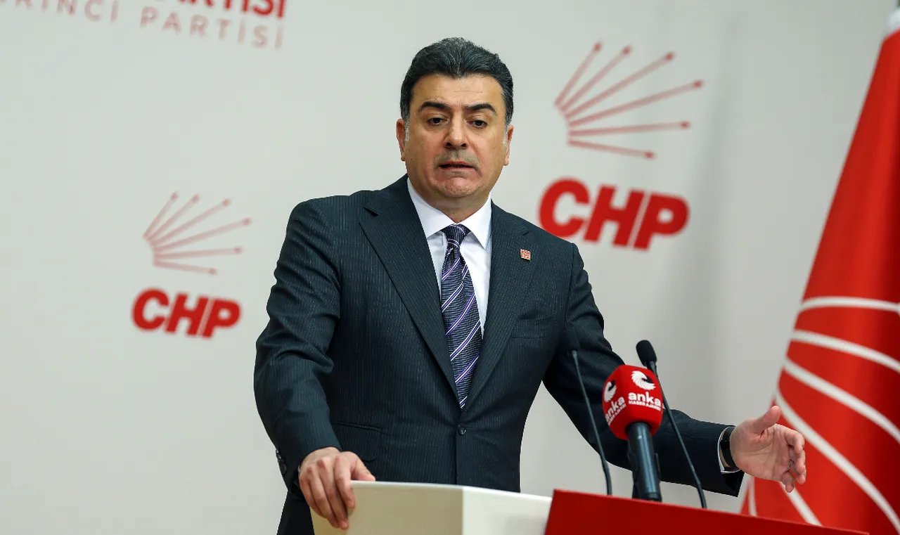 CHP'de dikkat çeken karar! İhraç edilenler için dönüş yolu açıldı