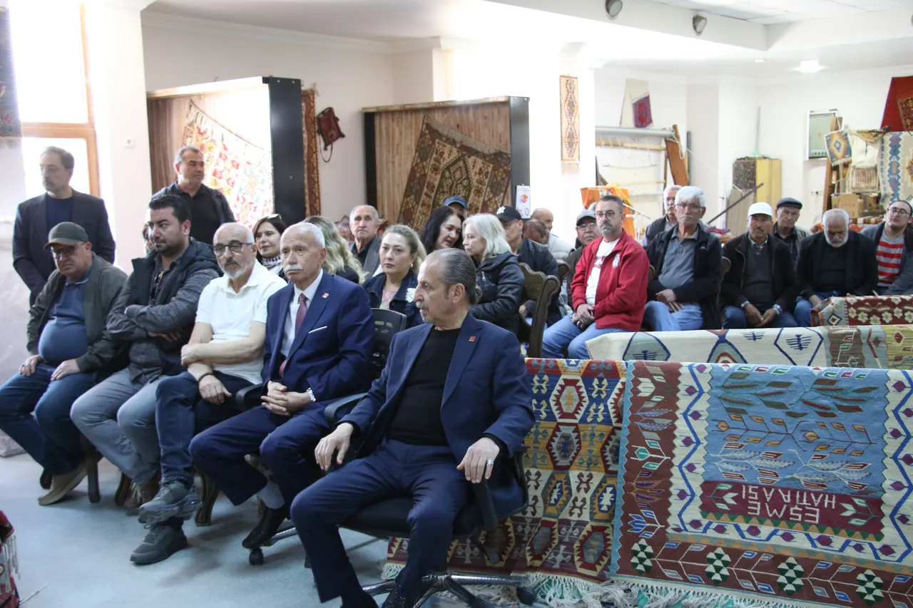 CHPli başkan tutuklanmıştı! Eşme Belediye Başkanvekili seçildi