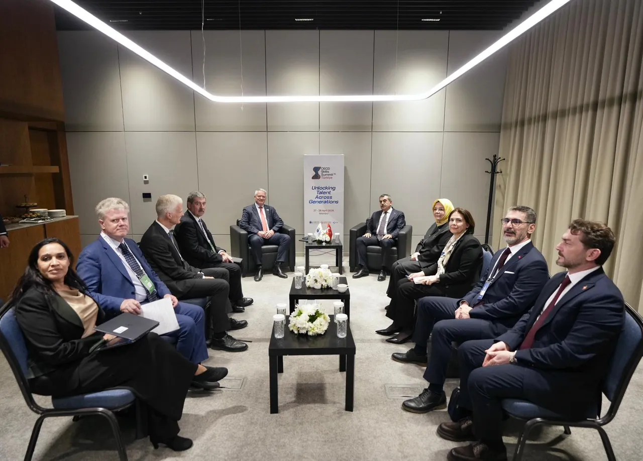 Doğru yöndeki nadir ülke: Türkiye! OECD’den Türkiye’ye eğitim övgüsü...