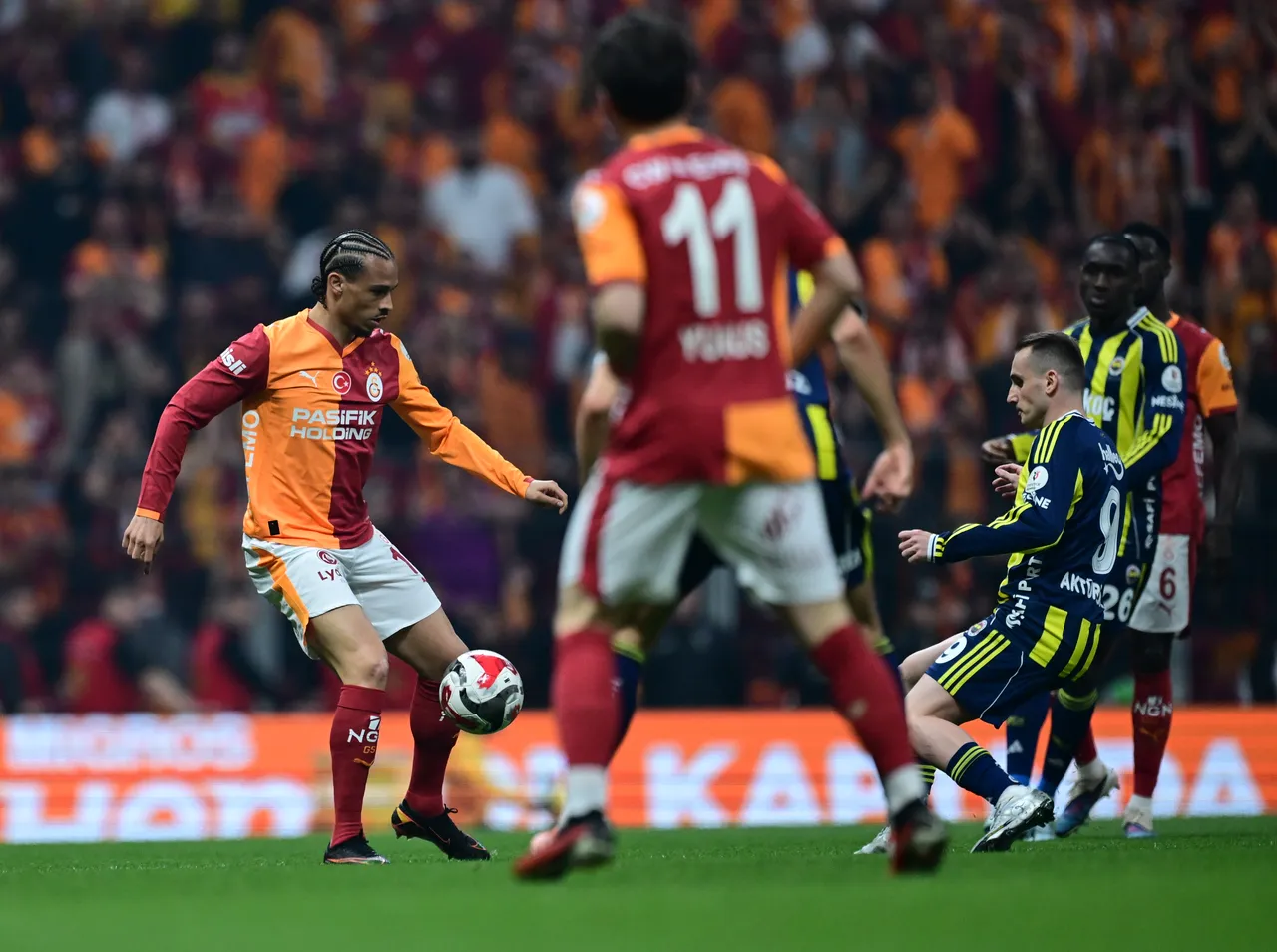 Kerem Aktürkoğlu, Fenerbahçe'de 41 maçta 13 gol attı ve 8 asist yaptı.