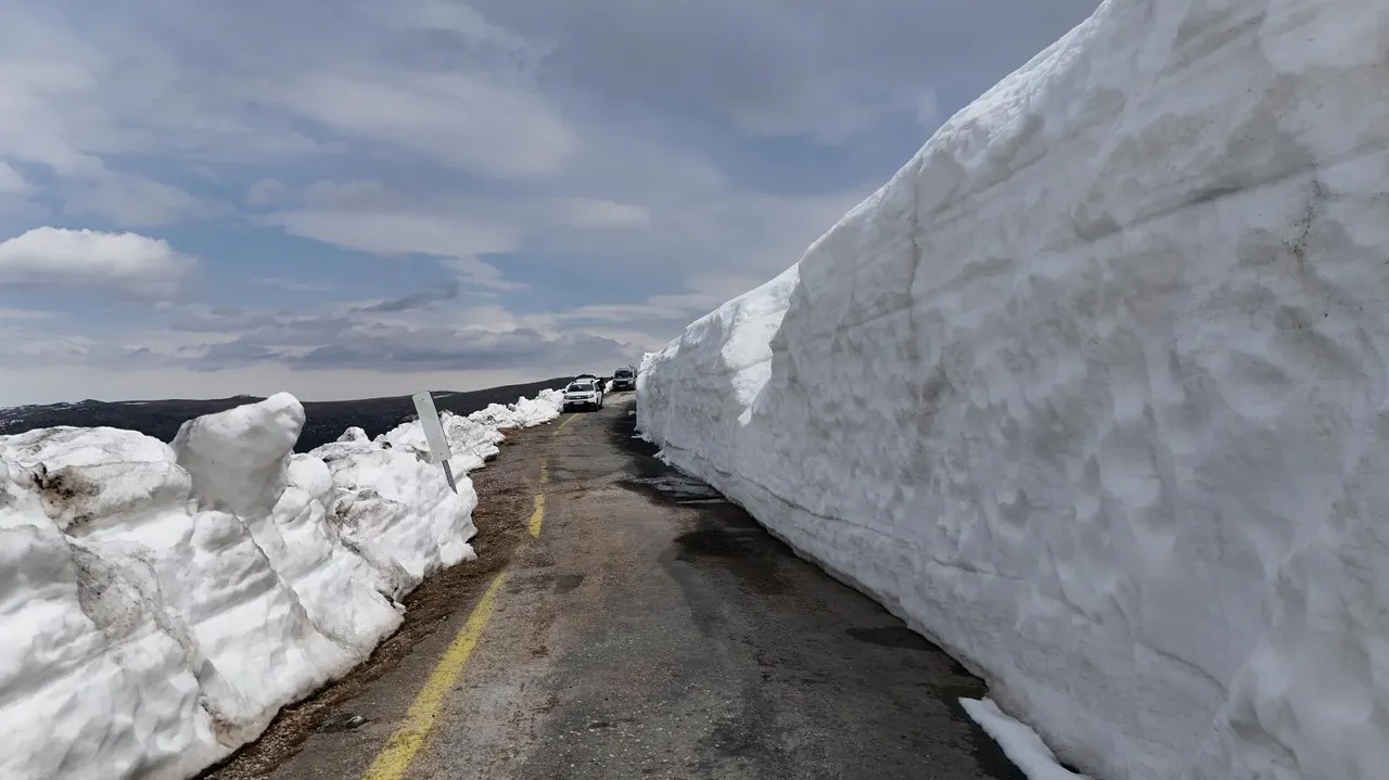 Kar kalınlığı 4 metre! Bahar havasının teğet geçtiği il: Ordu