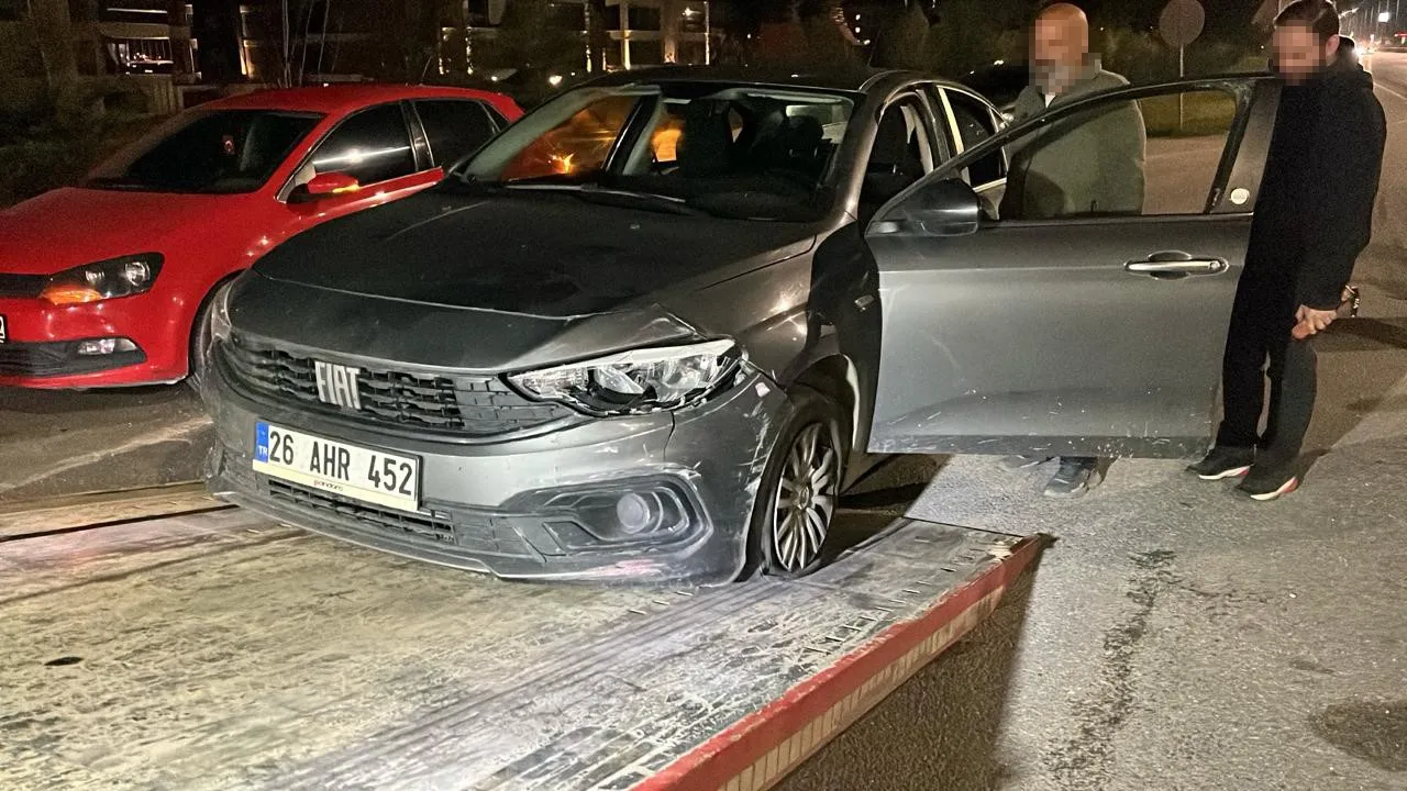 Lastikleri patlatılarak durduruldu! Araçtan çıkanlar şoke etti