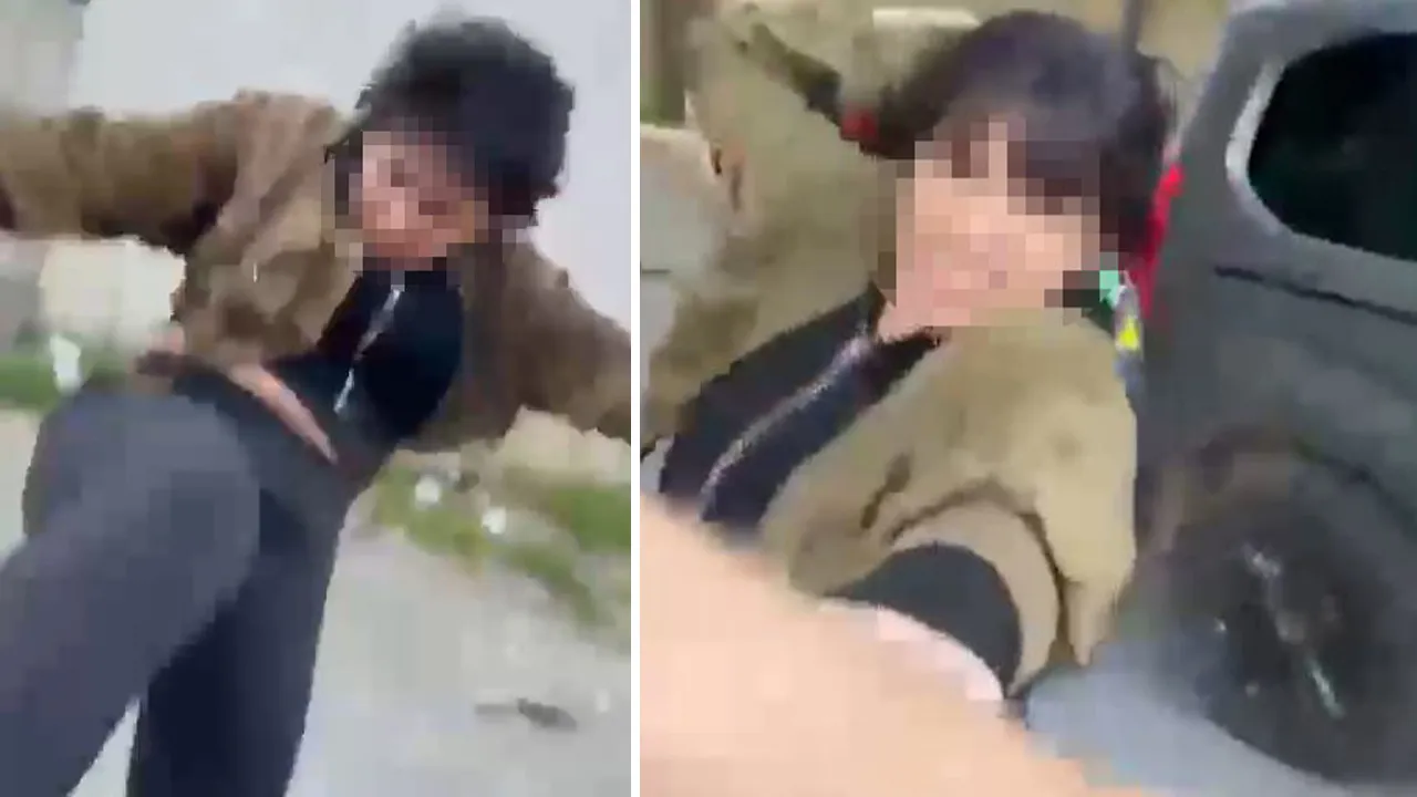 Sokak ortasında eski kocasını darbetti