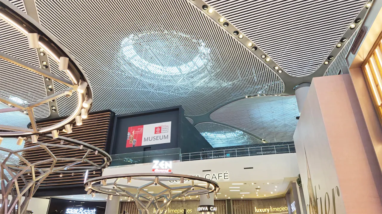 Anadolu'dan 300 kıymetli eser getirildi ama... Havalimanında unutulan müze!