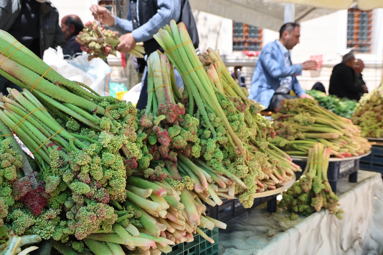 Doğunun muzu  olarak biliniyor, tam bir şifa deposu! Kilosu 400 liradan yok satıyor