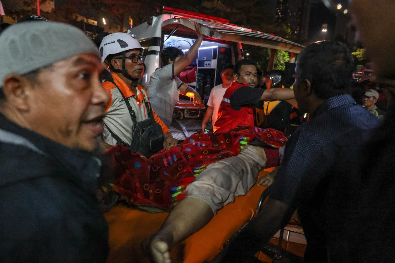 Endonezya’daki tren kazasında bilanço artıyor! Can kaybı 14’e yükseldi