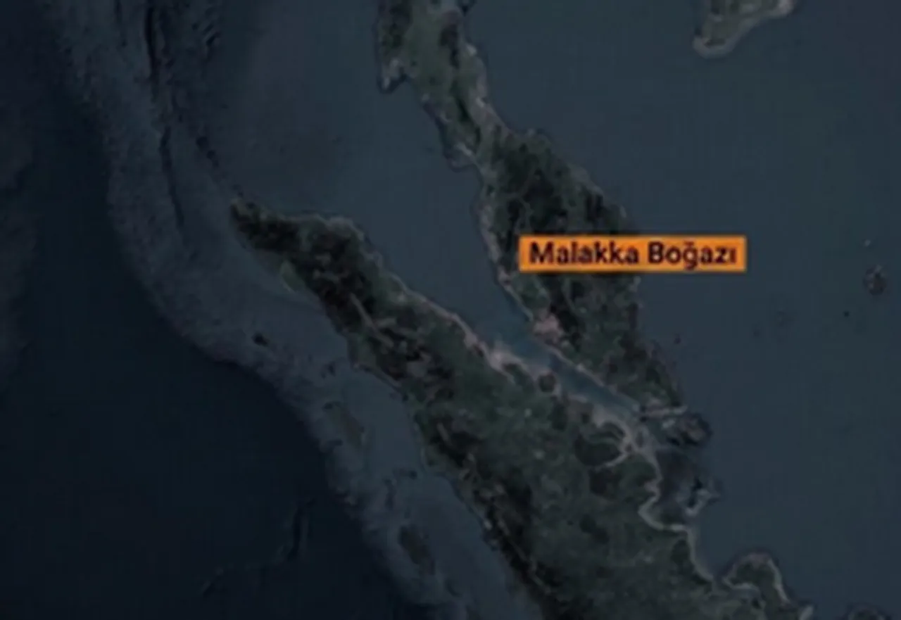 Hürmüz Boğazı’nın kapanmasıyla birlikte, Çin’in literatüründe "Malakka Çıkmazı" olarak bilinen bu zafiyet, tarihin en kritik seviyesine yükselmiş durumda.