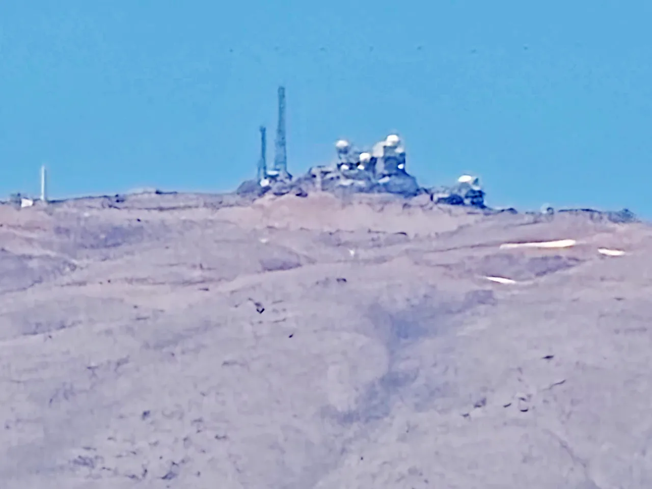 Suriye’yi işgal eden İsrail  askerlerinin üssünü görüntüledik.