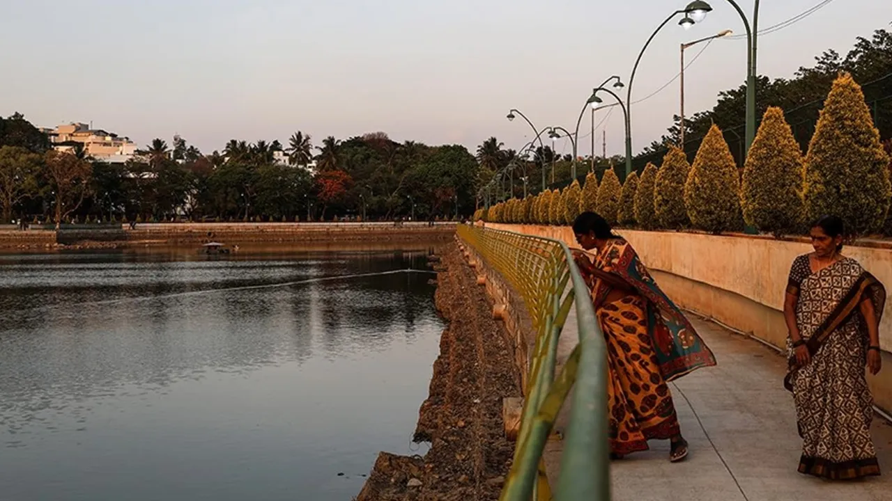Kavurucu sıcaklık 46 dereceyi aştı! Okullar için yeni önlemler