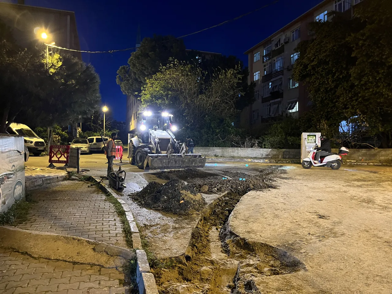Kazı çalışması sırasında bulundu! Eyüpsultanda panik anları
