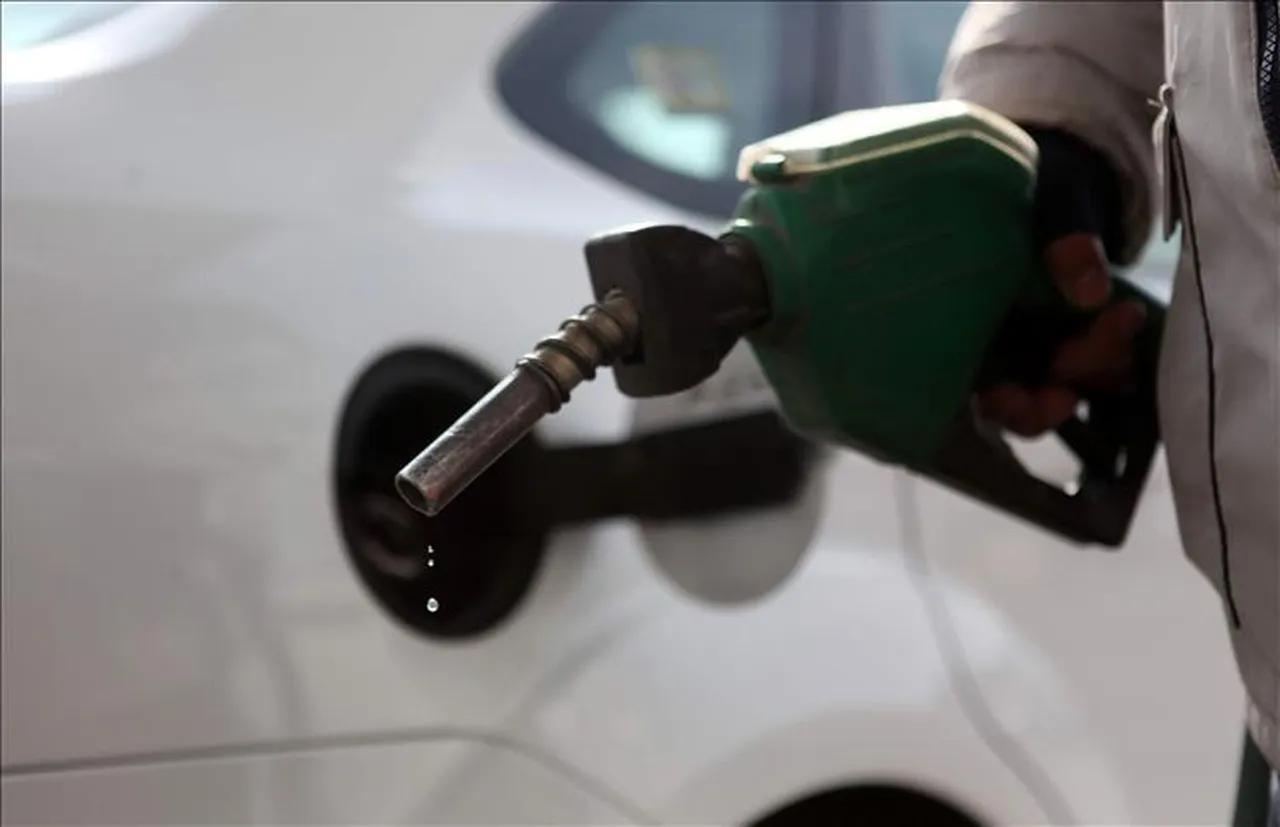 Petrol 3 haftanın zirvesinde! Akaryakıt fiyatlarında tabela değişti