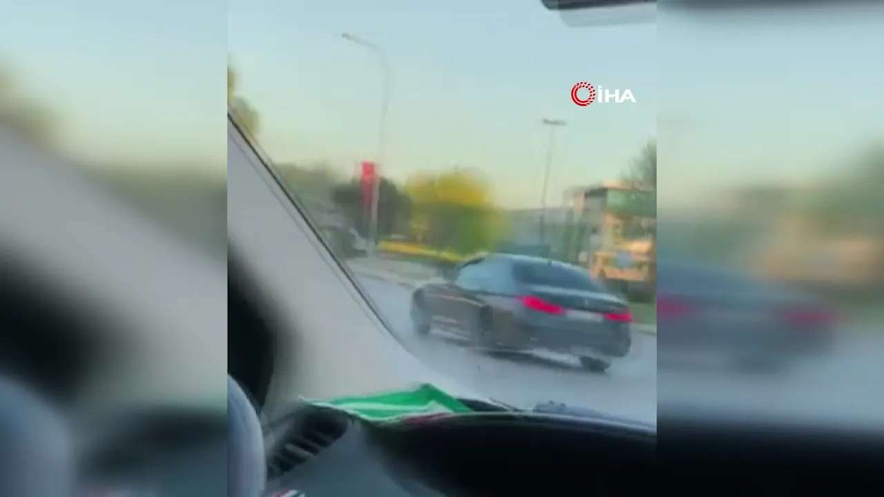 Trafiğin ortasında akılalmaz drift şovu! Faciaya davetiye çıkaran anlar kamerada