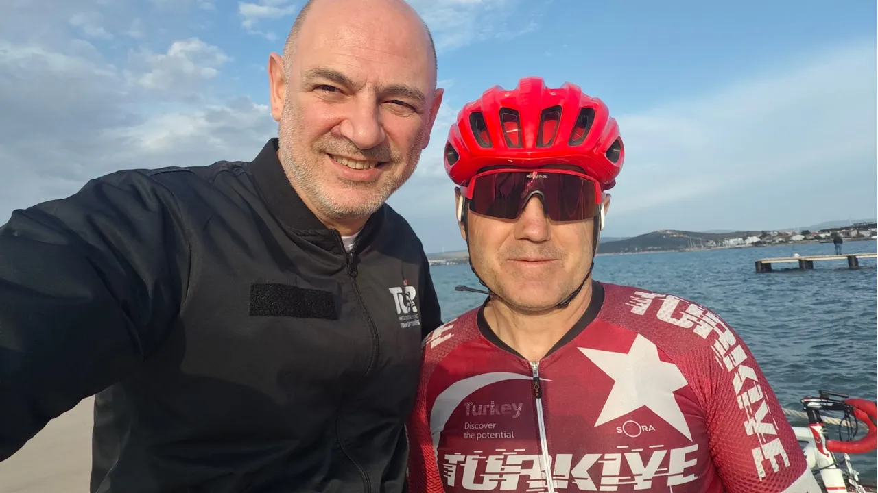 Tur'un peşinde bir çılgın: İshak Sezgin