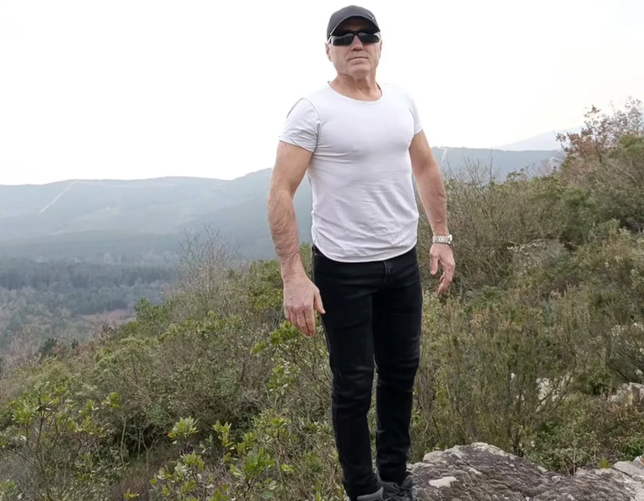 İshak Sezgin: Akşam olunca kalacak yer arıyorum