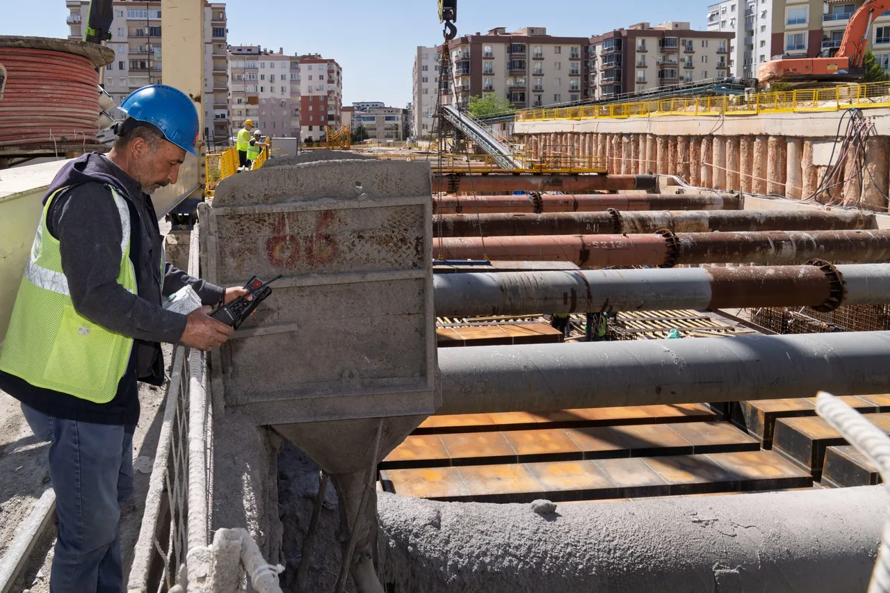 14 istasyonlu yeni metro, Yüzde 45’i hazır! 17,8 kilometrelik Buca Metrosu 400 bin yolcuya hizmet verecek