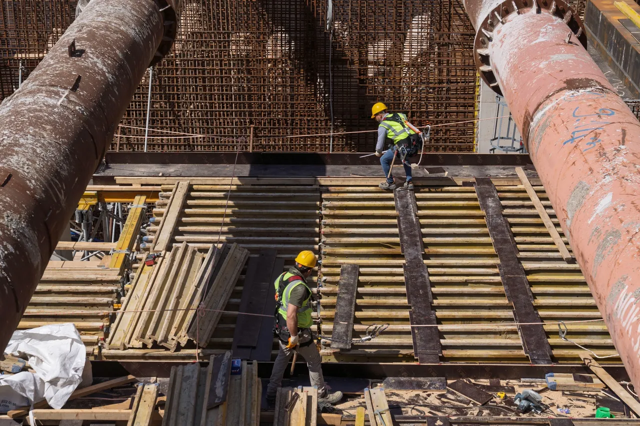 14 istasyonlu yeni metro, Yüzde 45’i hazır! 17,8 kilometrelik Buca Metrosu 400 bin yolcuya hizmet verecek