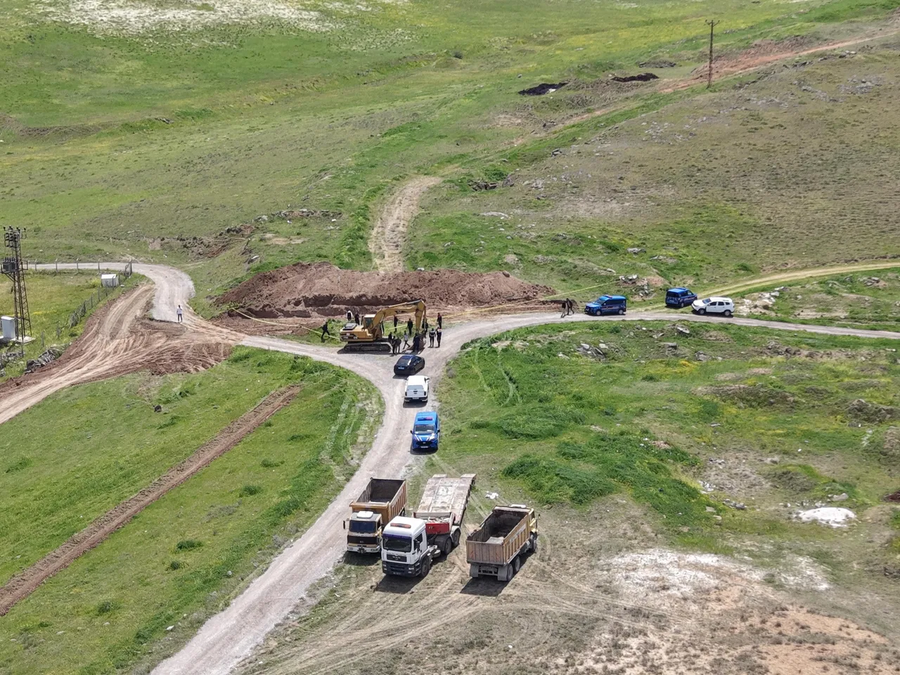 Ankarada yol çalışmasında korkutan manzara! Kafatası ve kemik bulundu