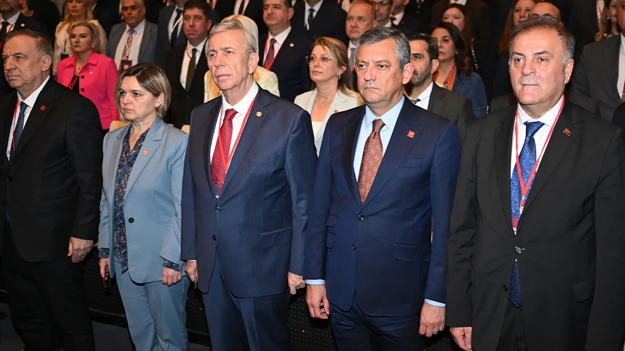 CHP'nin yeni yol haritası 'denenmişi denemek'... "Seçmende kalıcı bir  etki oluşturamadık"