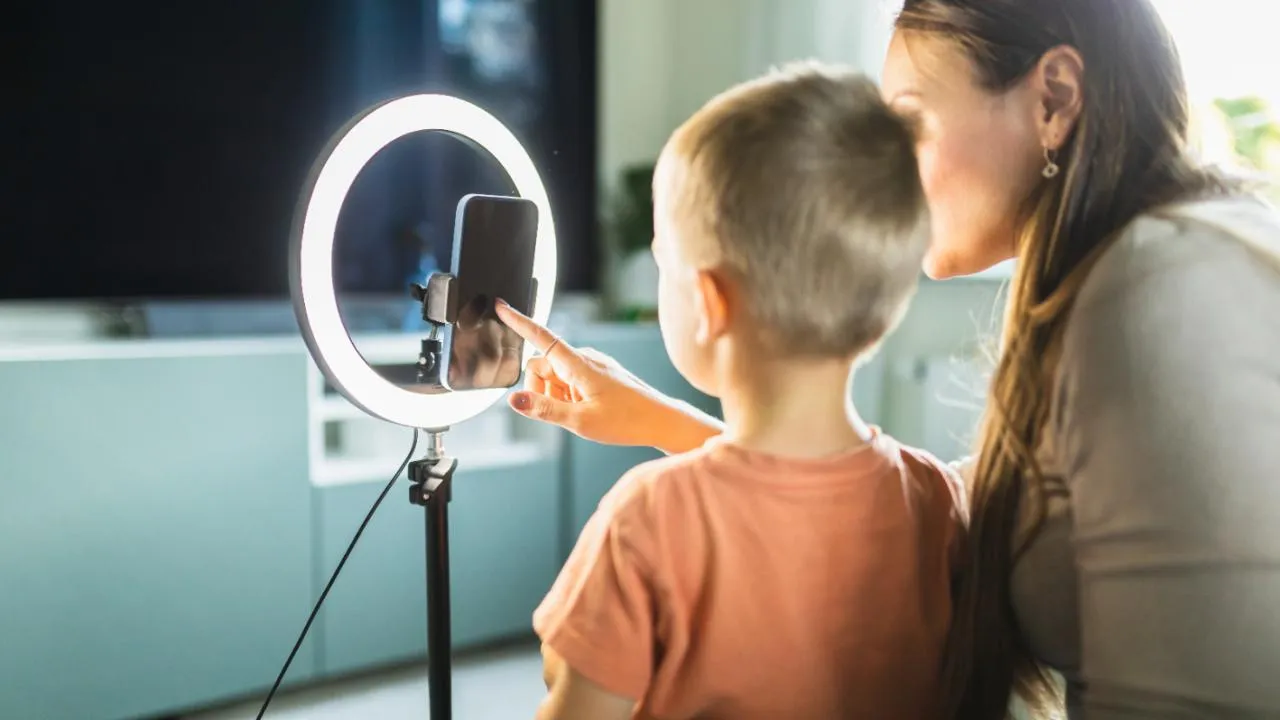 Çocuklara internet yasaklanıyor mu? Bakan Göktaş yeni düzenlemenin merak edilenlerini cevapladı