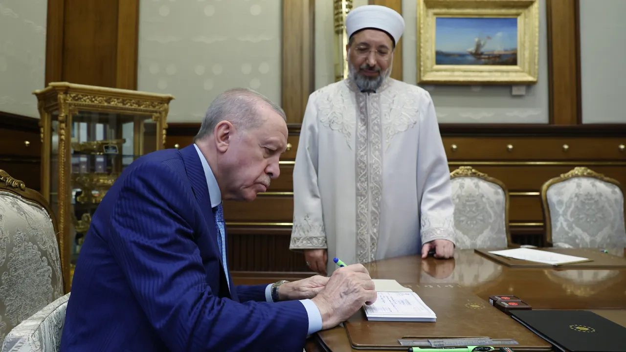 Cumhurbaşkanı Erdoğan, Türkiye Diyanet Vakfı'na kurban bağışında bulundu