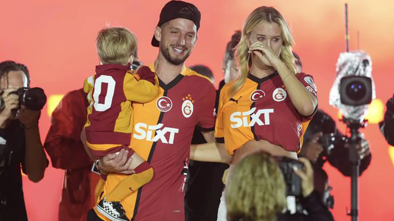 Dries Mertens, Galatasaray için geliyor: Eşi müjdeyi verdi