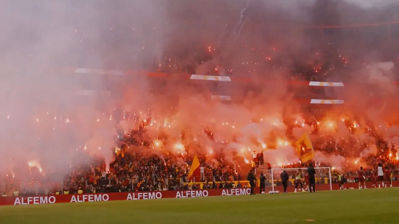 Galatasaray taraftarı, Rams Park'a akın etti: Özbek'ten özel istek