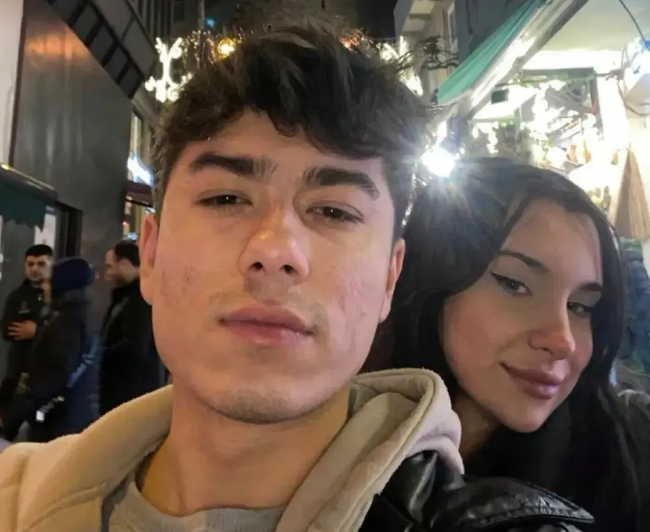 Hakan Çakır ve kız kardeşi