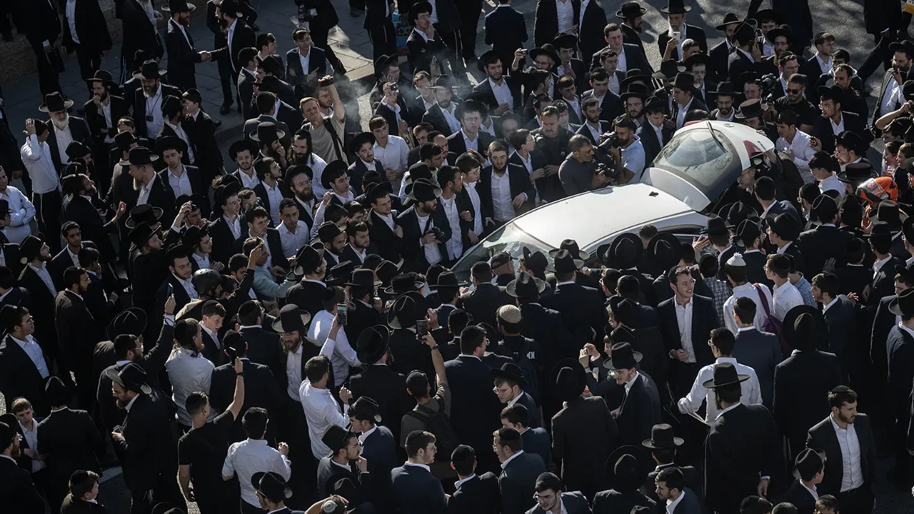 İsrail köşeye sıkıştı: Kendi vatandaşları orduya savaş açtı