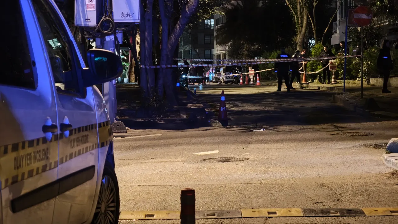 Kadıköy'de dehşet anları! Tartıştığı mekanı kurşunladı