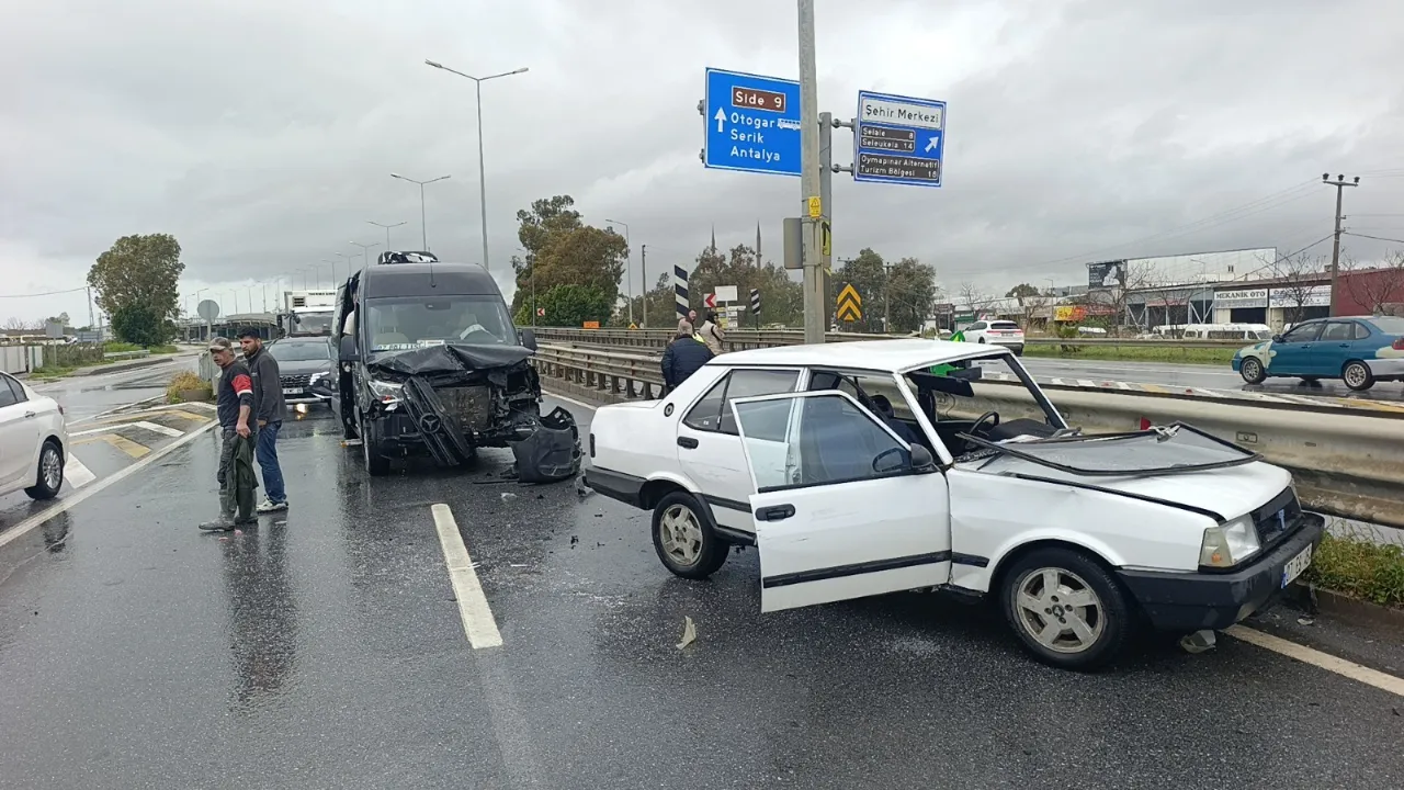 Antalya'da intihar gibi kaza güvenlik kamerasında