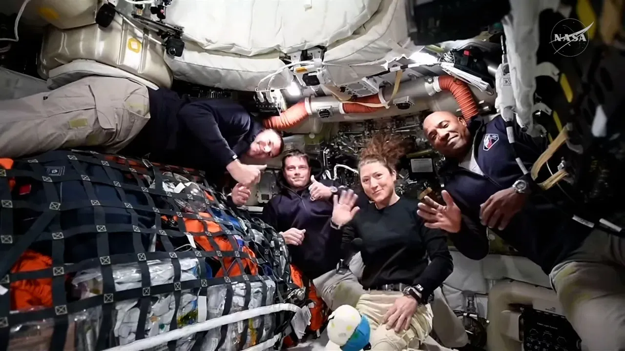 Artemis 2'de geri dönüşü olmayan yol! Astronotlar "pencereye yapışıp kaldık" dedi