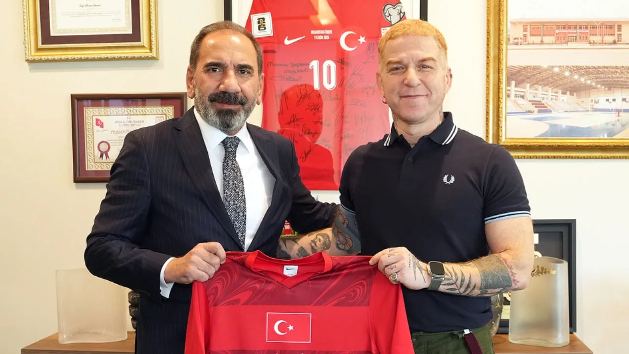 Athena Gökhan'dan TFF'ye sürpriz ziyaret