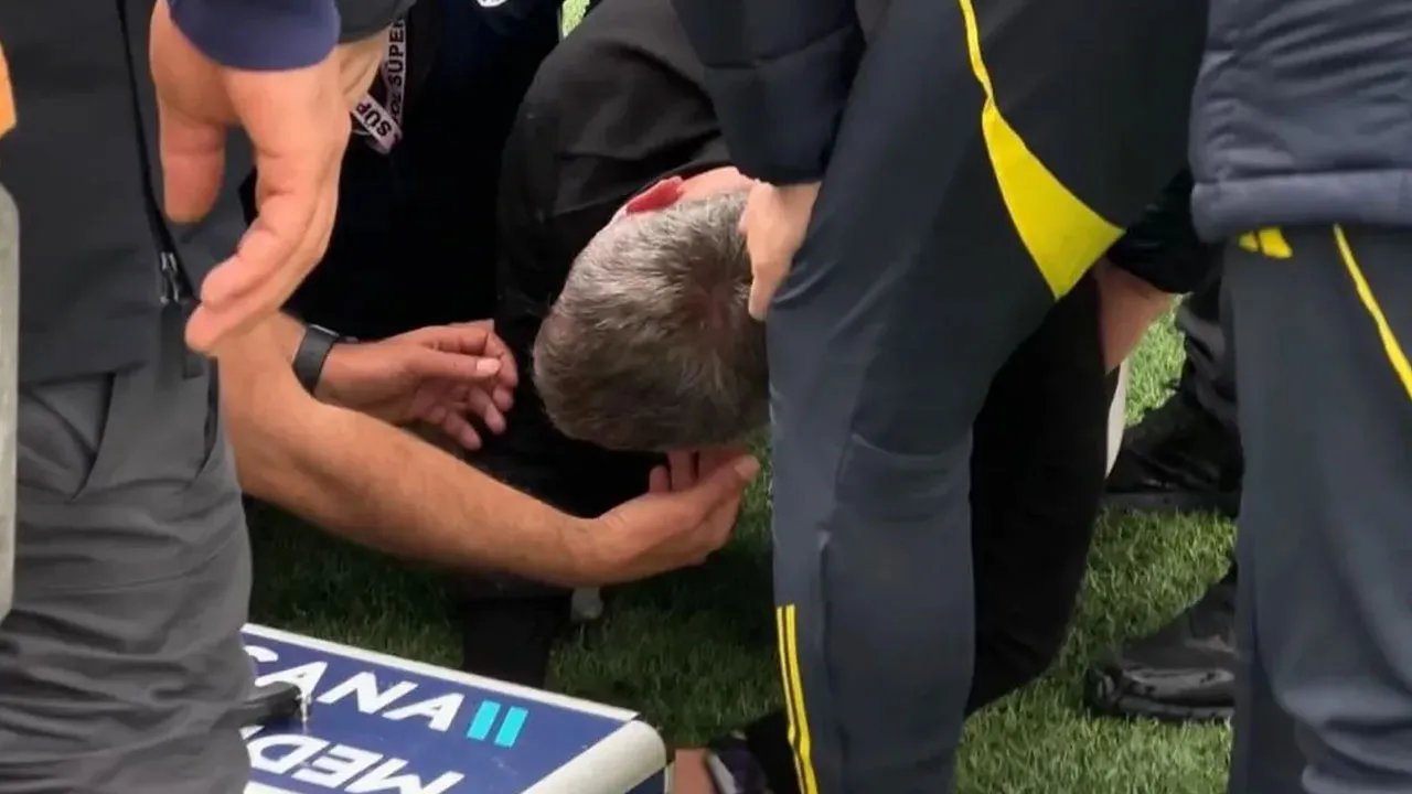 Gökhan Bozkaya'nın başına yabancı madde isabet etti