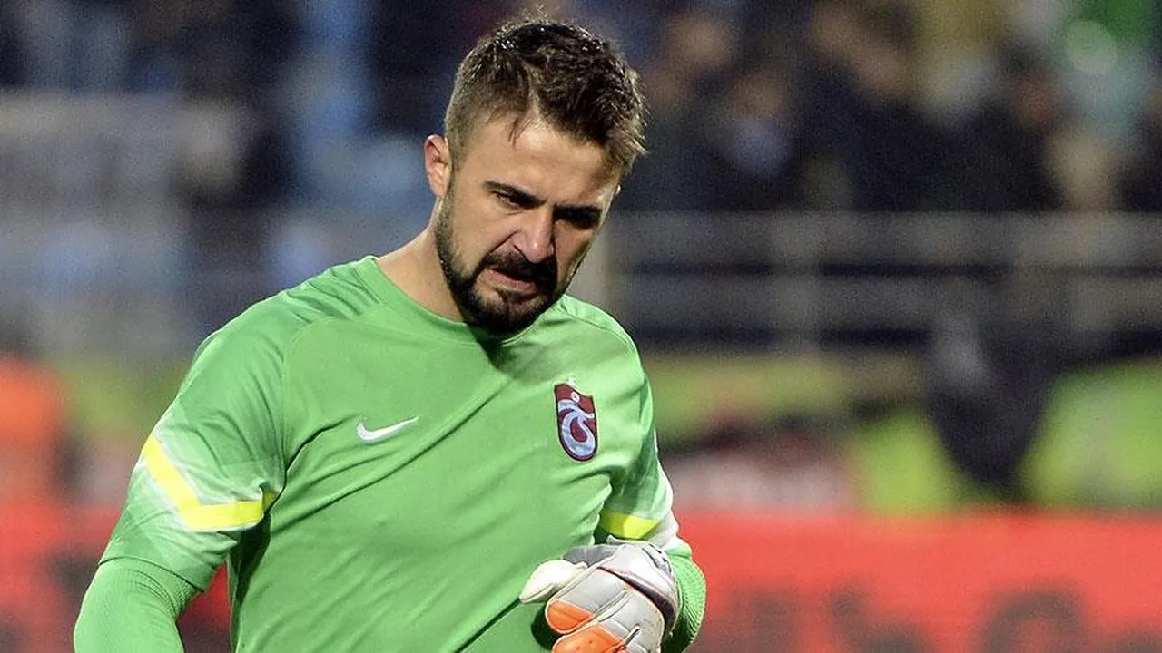 Onur Recep Kıvrak, 2008-2019 yılları arasında Trabzonspor'da forma giydi.