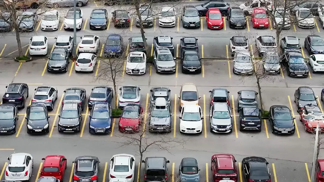 İstanbulluların otopark çilesi! Veriler çarpıcı: 6 araca bir park yeri düşüyor
