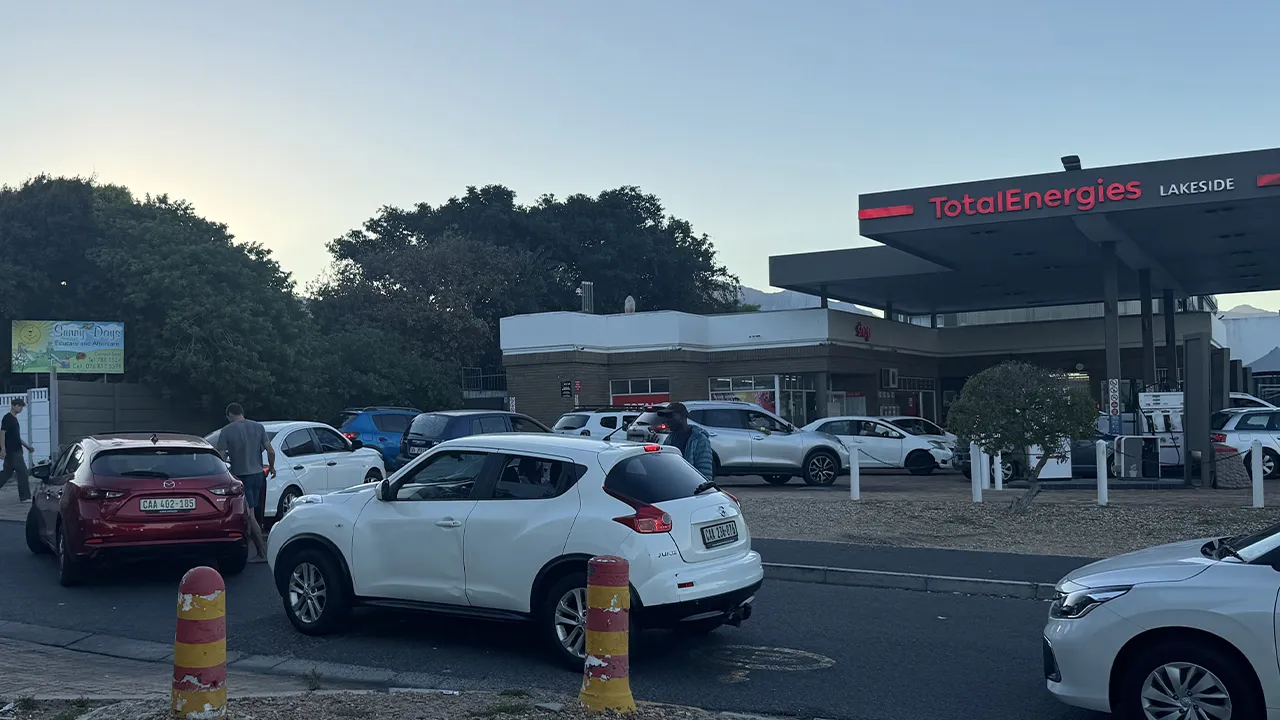 Petrol ve gaz fiyatları yükseldi, ülkeler tasarrufa yöneldi: Dünya kemer sıkıyor