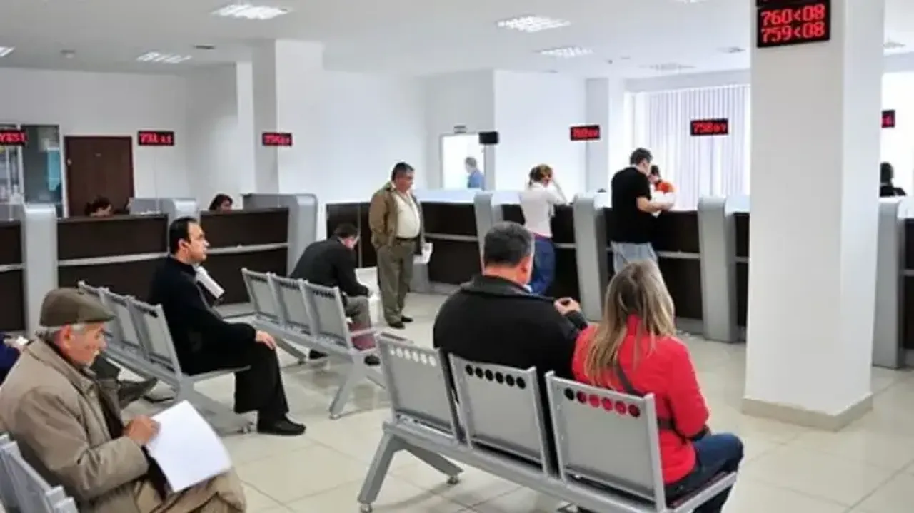 1 Mayısta kargolar çalışıyor mu, dağıtım yapacak mı, bankalar açık mı?