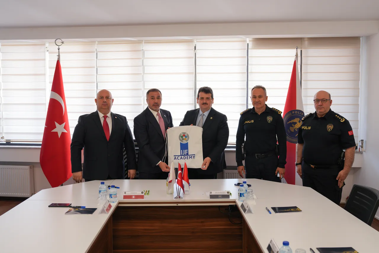 Anlaşma resmen imzalandı! Türk polisine  judo  eğitimi verilecek