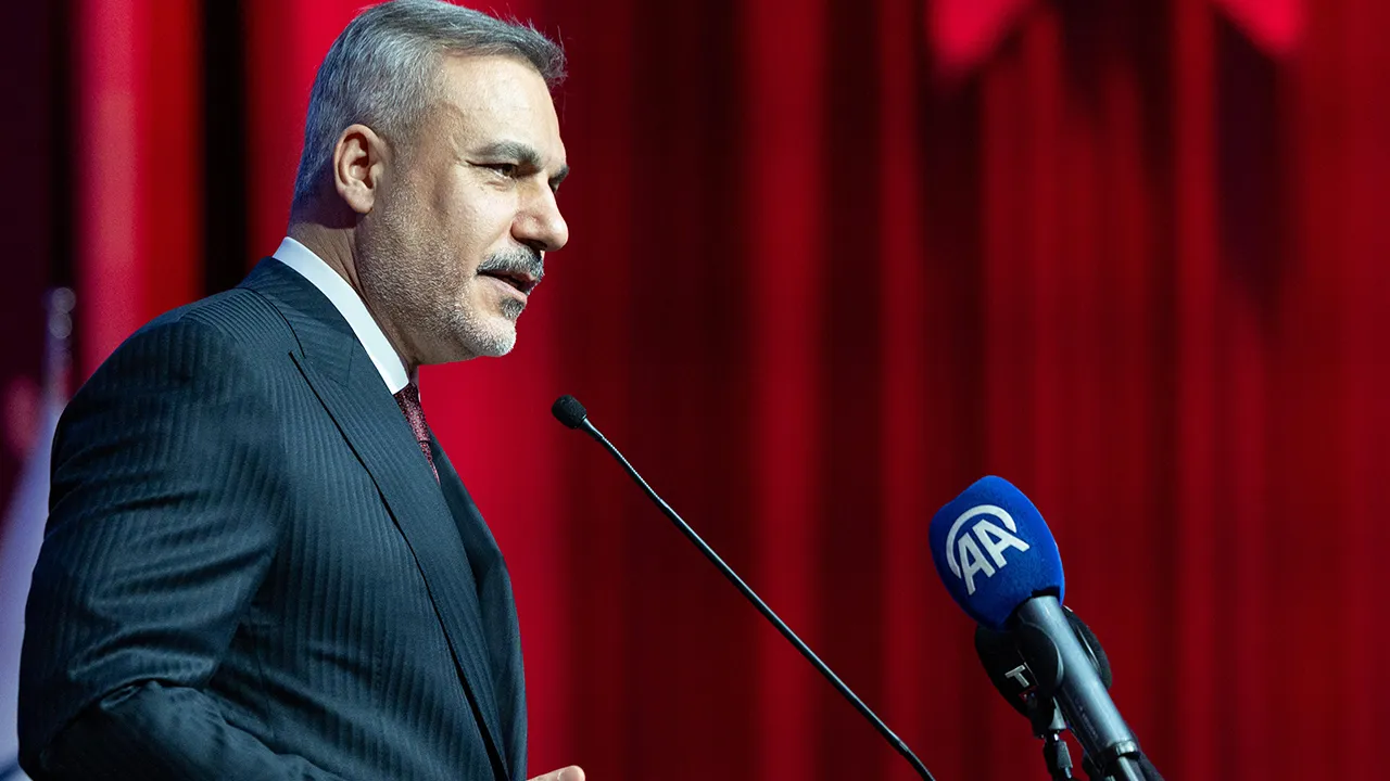 "Birbirimize sırtımızı dayasak sorunların yüzde 80'i çözülür!" Fidan'dan komşulara çağrı