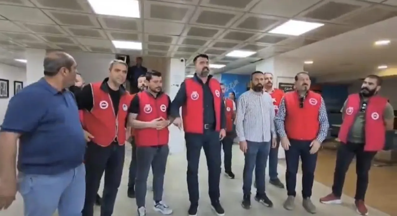 CHP'li Konak Belediyesi'nde eylem! İşçiler isyan etti