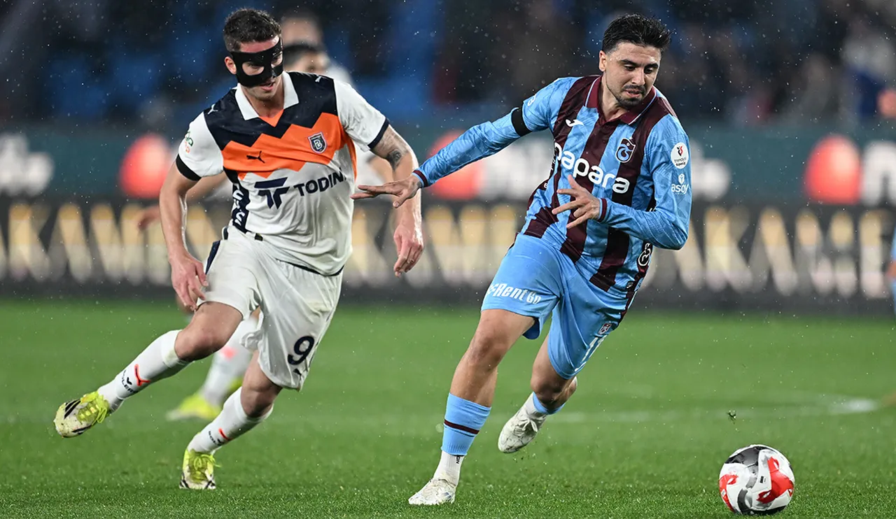 Başakşehir'in 2,2 milyon euroya bonservisini aldığı Bertuğ'un sonraki satışının yüzde 15'i Rennes'e gidecek.