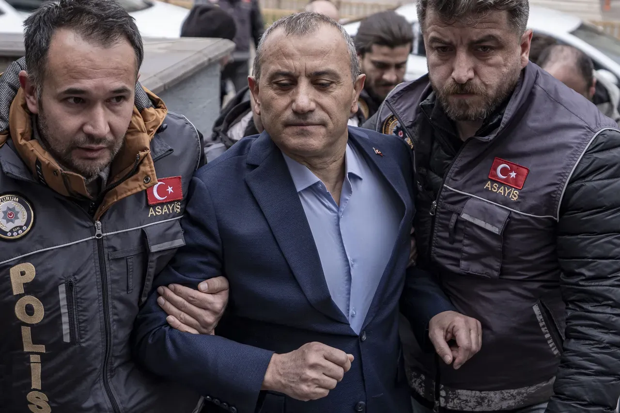 Eski Tunceli Valisi Tuncay Sonel