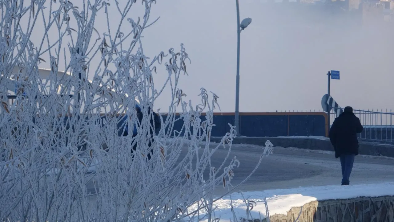Yaz geliyor derken kış dönüyor... Sıcaklık 10 derece birden düşecek, kar kapıda