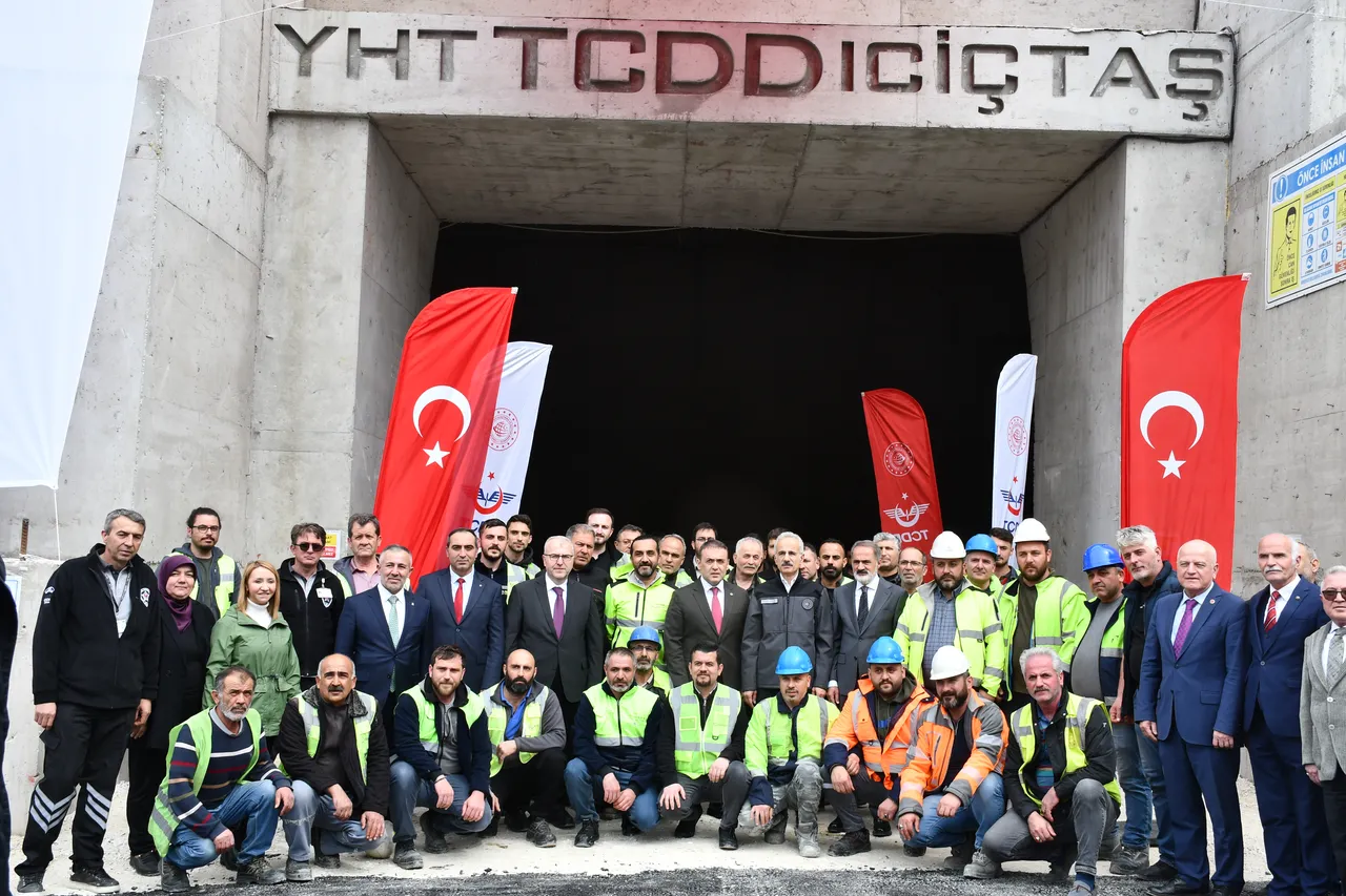 5 bin 587 metrelik kritik tünel! Proje bittiğinde mesafe 9 dakikada katedilecek