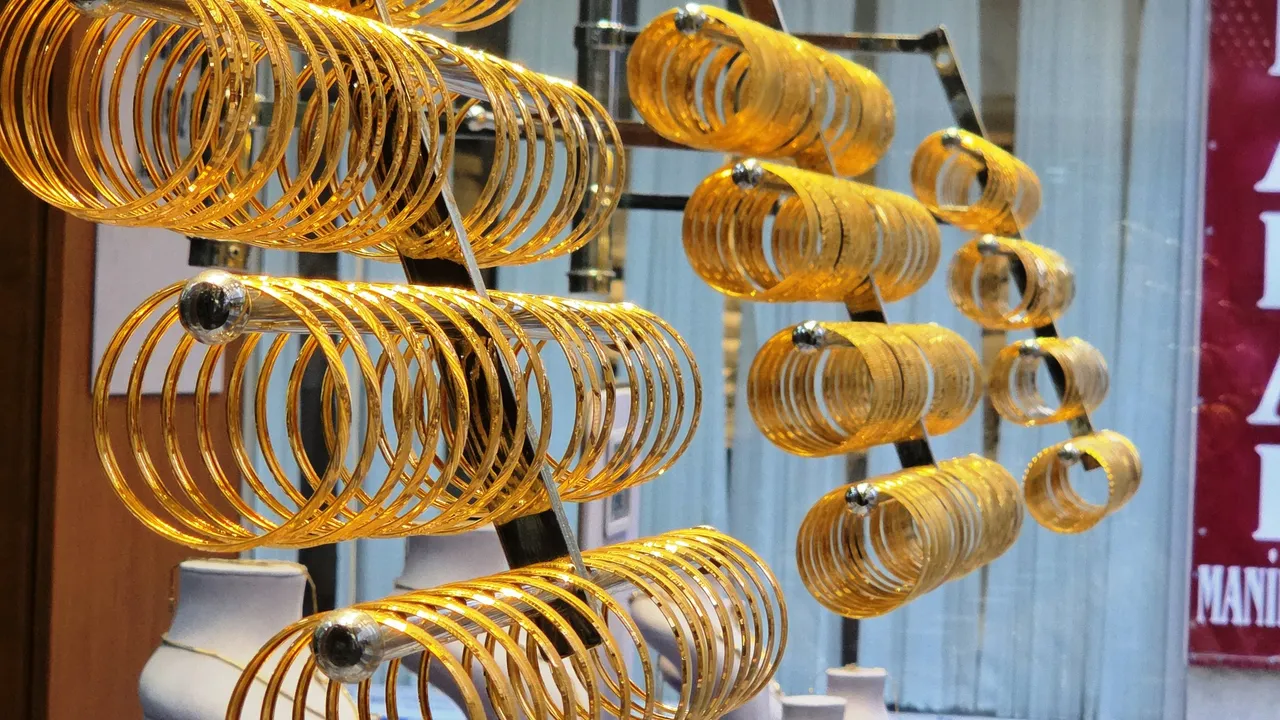 Altın piyasasında 'savaş' hareketliliği: Birikimini korumak isteyenler dikkat!