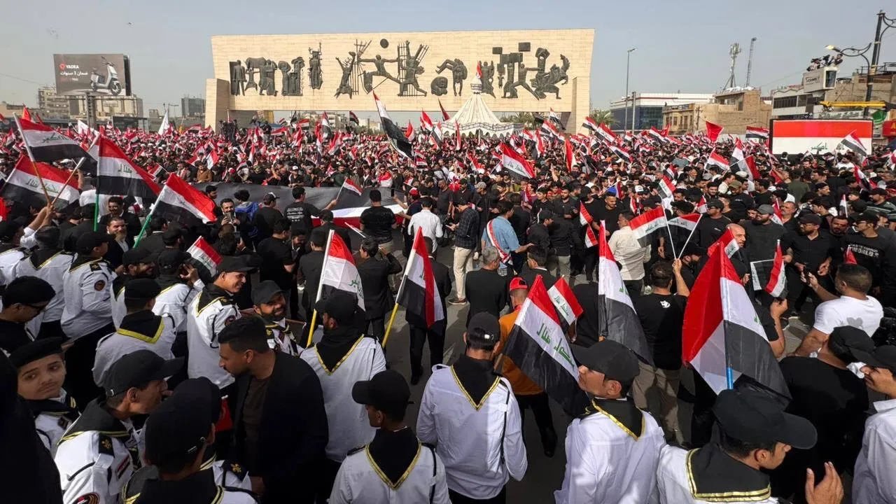 Bağdat sokakları doldu! Binlerce kişi ABD ve İsrail'i protesto etti