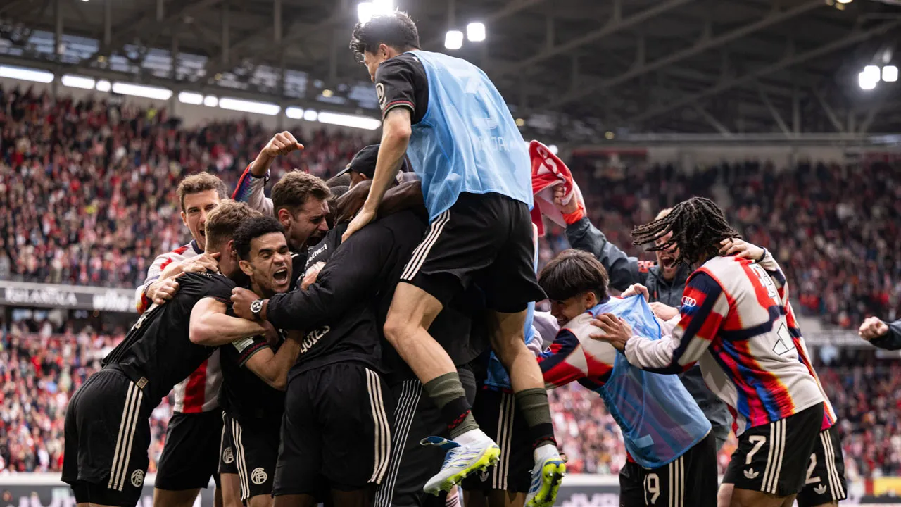 Bayern Münih, 18 dakikada 2-0'dan geri döndü